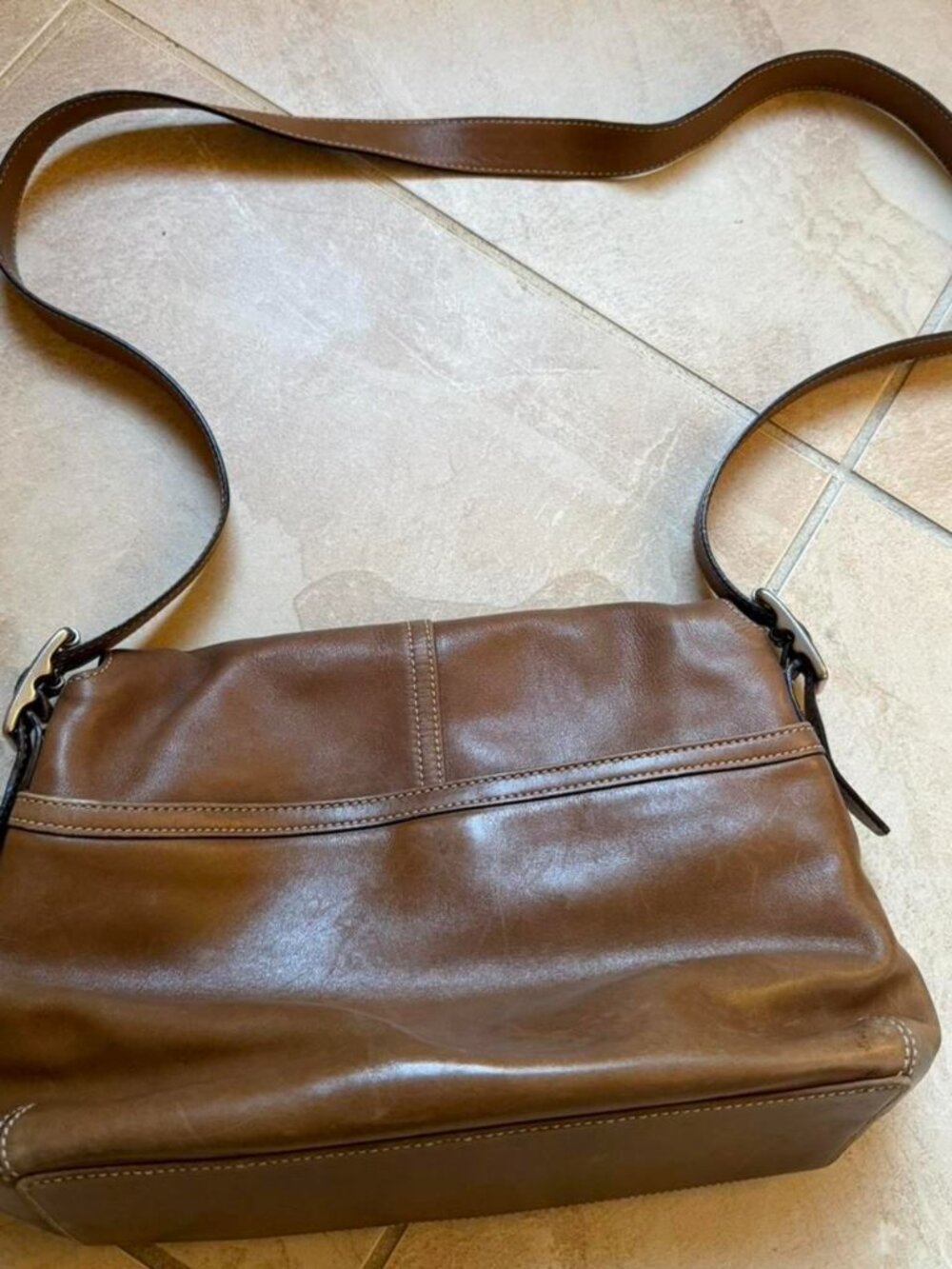 Brown Vintage Coach Leather Crossbody Bag w/Adjustable Straps - Picture 5 of 6
